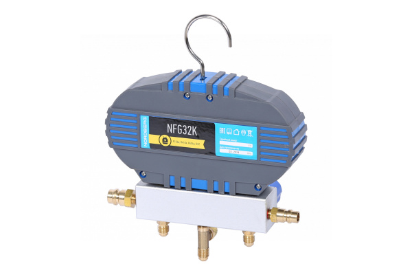 Коллектор манометрический со шлангами и муфтами в кейсе NFG32K